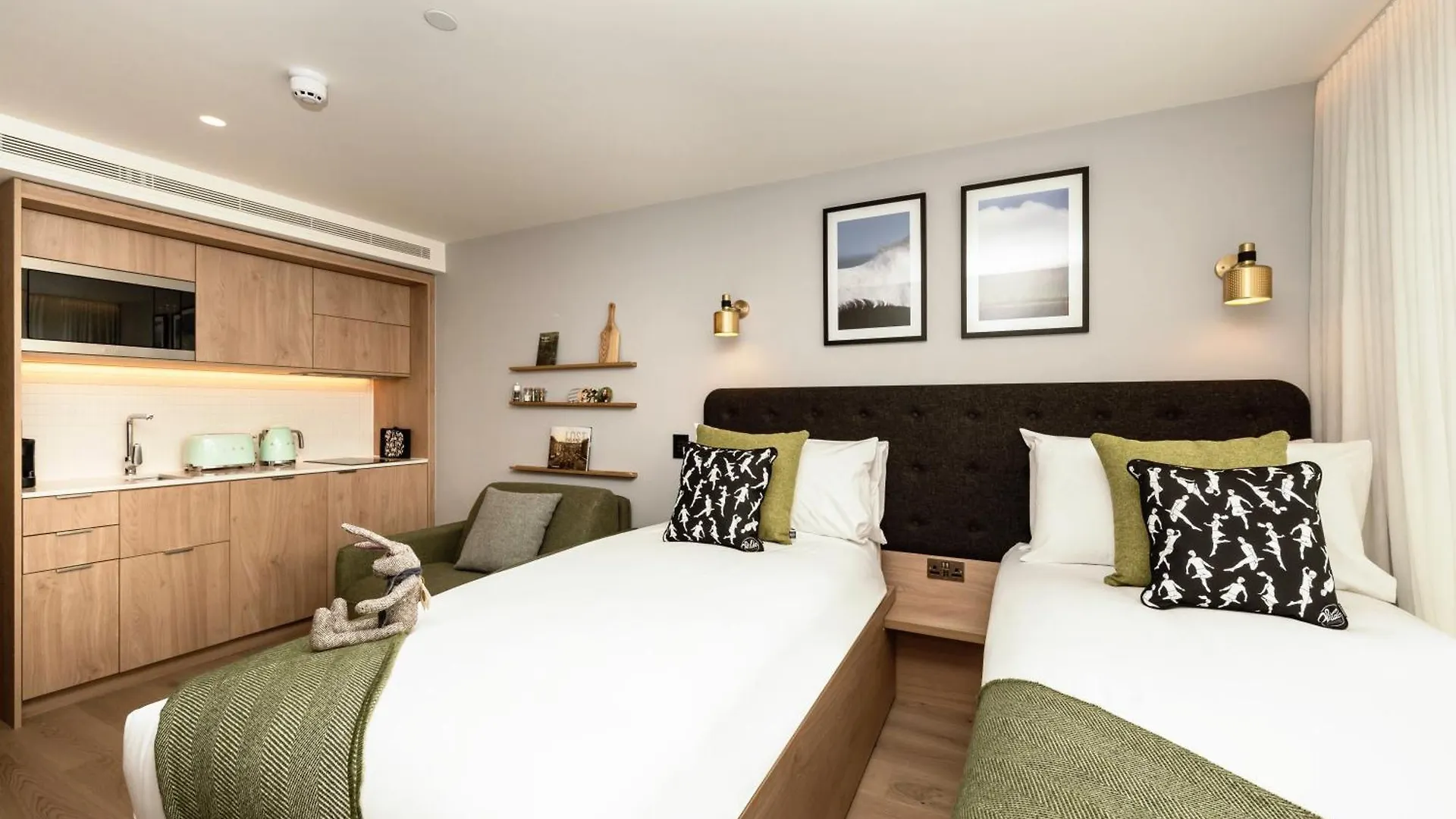 Wilde Aparthotels London Aldgate Tower Bridge 4*,
