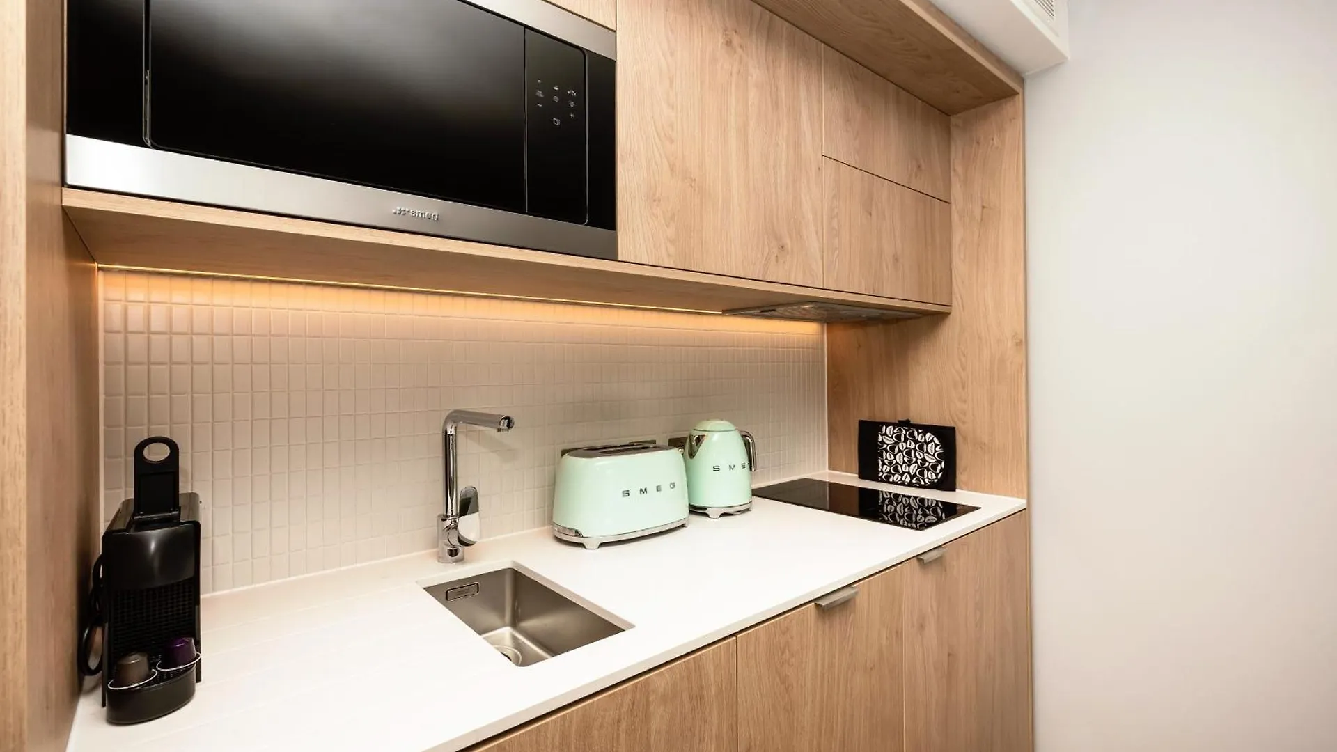 Wilde Aparthotels London Aldgate Tower Bridge 4*,  Ηνωμένο Βασίλειο